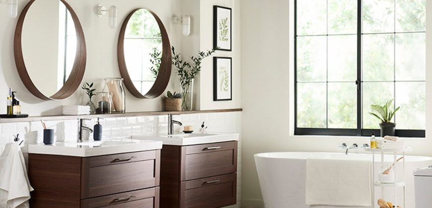 Gorgeous in green house